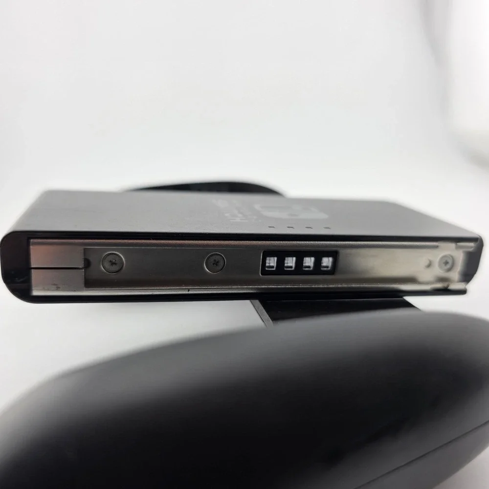 Nintendo Switch Joy-Con Comfort Grip‎ Non-Chargeable Black Fair Condition